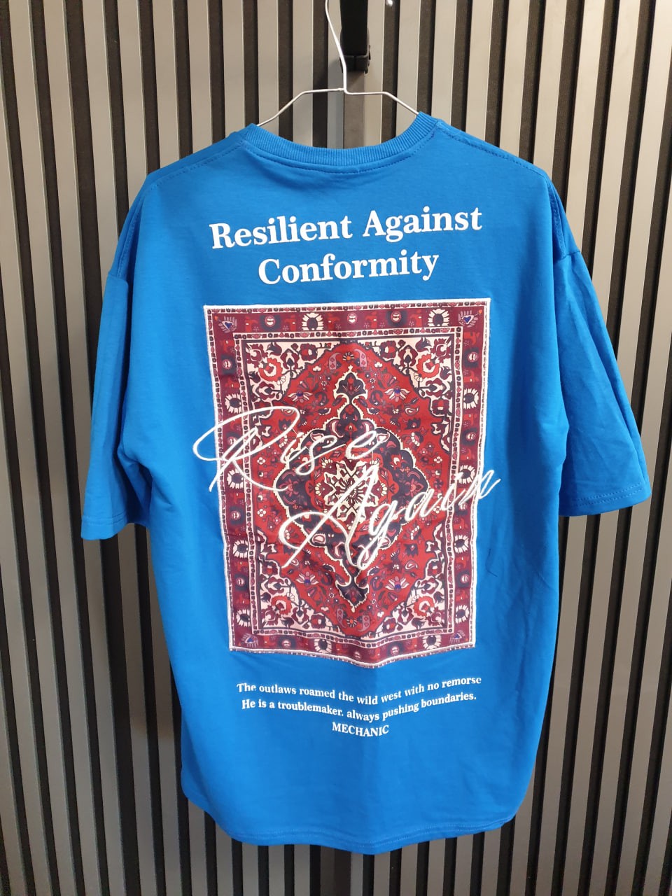 تیشرت ماچینیست (machinist) آبی گلدوزی فرش ایرانی سایز دو ایکس لارج لش